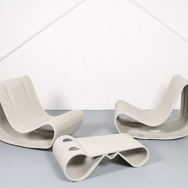 Swisspearl/Eternit Willy Guhl Set of 2 Loop Chairs an 1 Loop Table