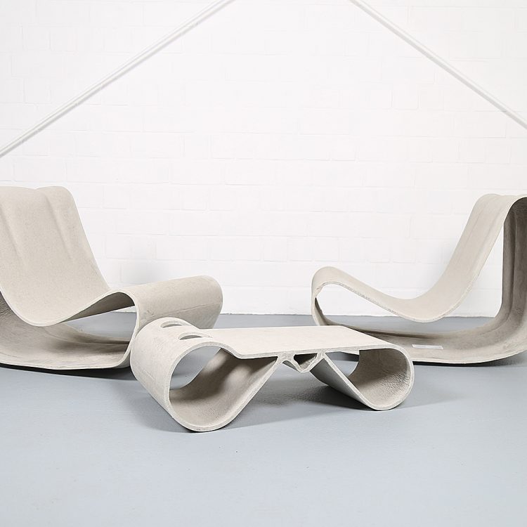 Swisspearl/Eternit Willy Guhl Set of 2 Loop Chairs an 1 Loop Table