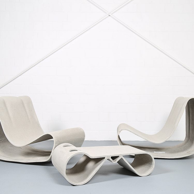 Swisspearl/Eternit Willy Guhl Set of 2 Loop Chairs an 1 Loop Table