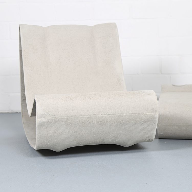 Swisspearl/Eternit Willy Guhl Set of 2 Loop Chairs an 1 Loop Table